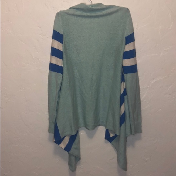 Vineyard Vines Cardigan Blue Stripes Medium M - Picture 8 of 9
